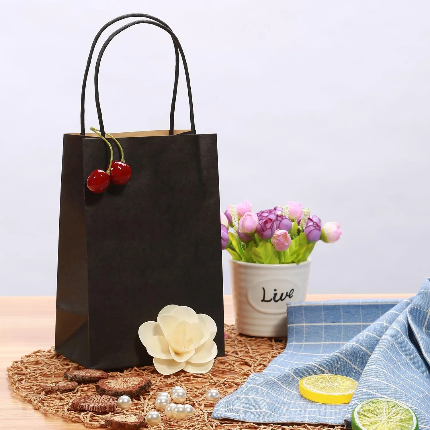 100Pcs Gift Bags Small 5.25x3.25x8 Inches Black Paper Bags With Handles Kraft Bag Bulk For Business, Shopping, Party Favor, Wedding, Birthday, Mother's Day, Easter, Graduation