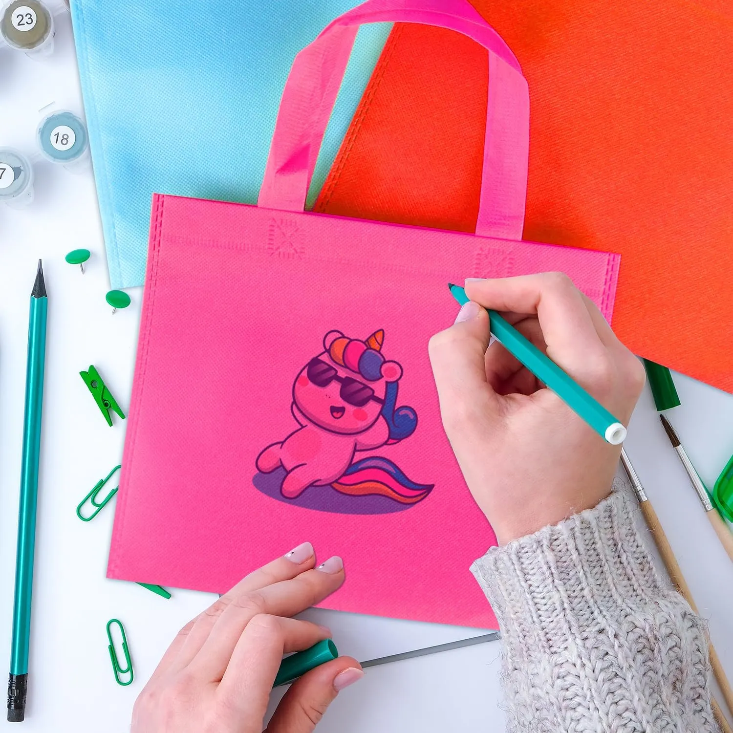 40Pcs Reusable Party Favor Bags, Non-Woven Small Goodie Bags, Treat Tote Gift Bag with Handles for Kids Birthday, Baby Shower