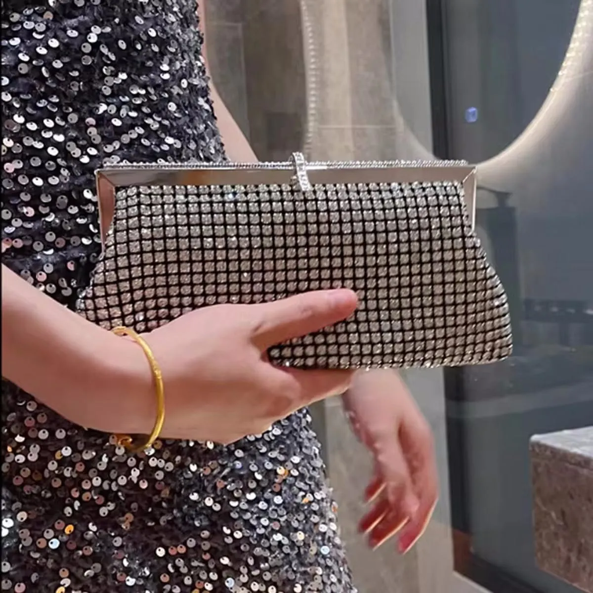 Bling Rhinestone Purse Bags Dumpling Clutch Purses for Women Formal Wedding Party Prom Evening Handbags
