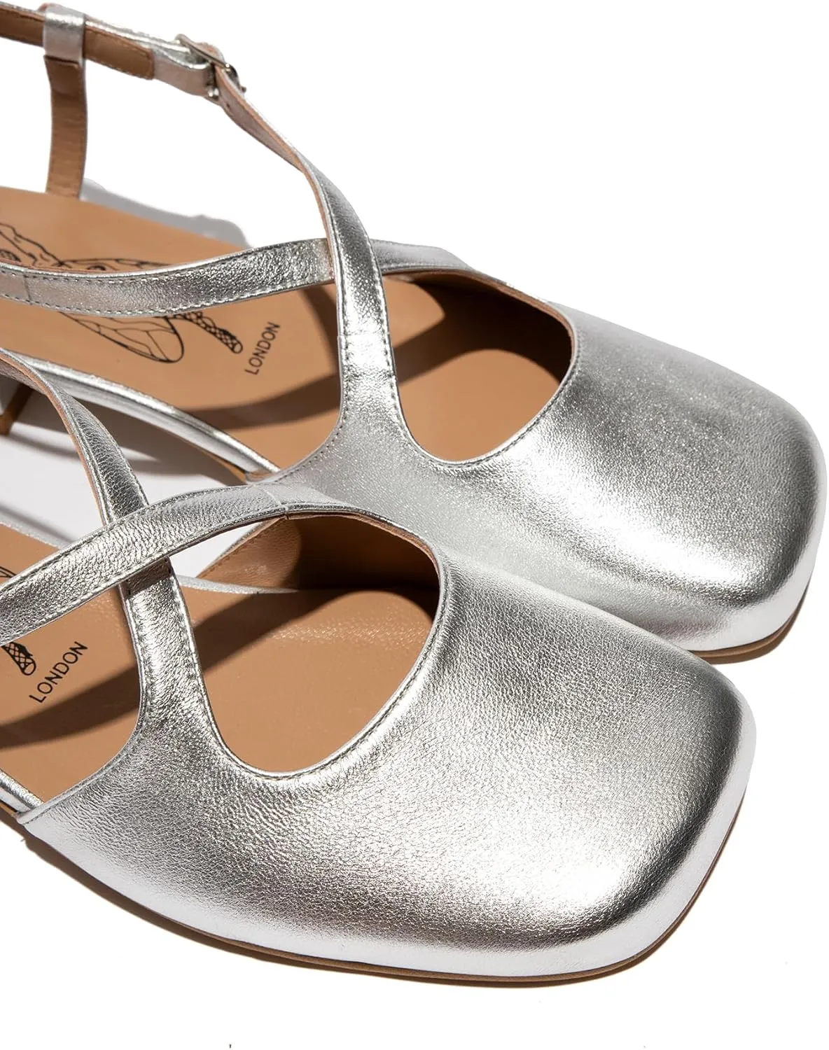 FLY London Women's Cefi270fly Ballet Flat