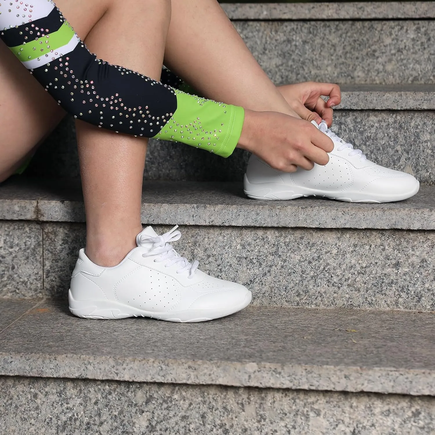 Girls White Cheer Shoes Women Lightweight Cheerleading Shoes Competition Sneakers