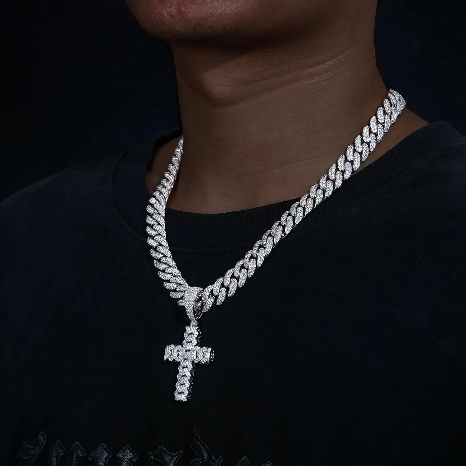 Moissanite Cross Necklace 2.7 Carat Iced Out Moissanite Cross Pendant 925 Sterling Silver Cross Chain Necklace D Color VVS1 18k Gold Plated Christian Pendant