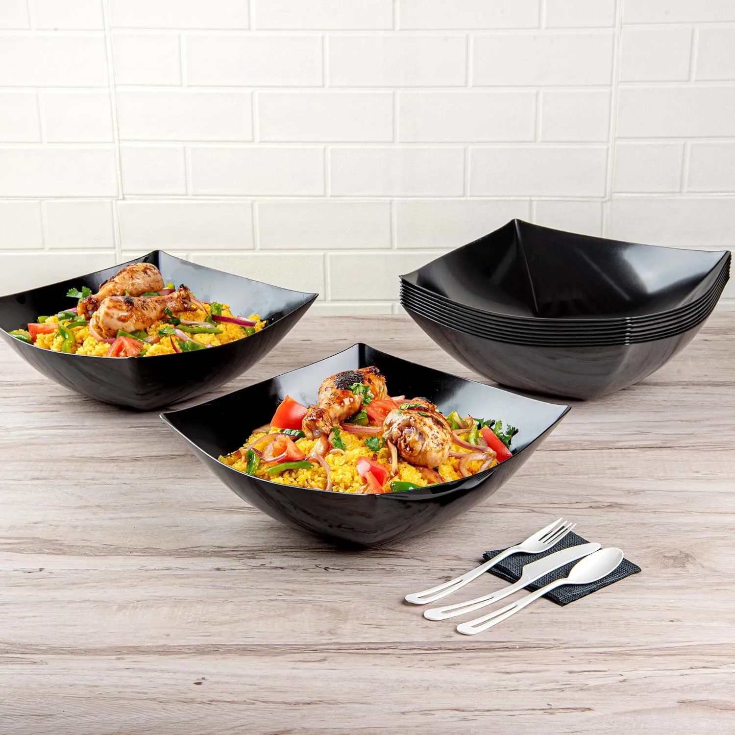 Restaurantware Moderna 128 Ounce Fancy Plastic Bowls 10 Square Disposable Salad Bowls - Durable Heavy-duty Black Plastic Bowls For Warm And Cold Foods