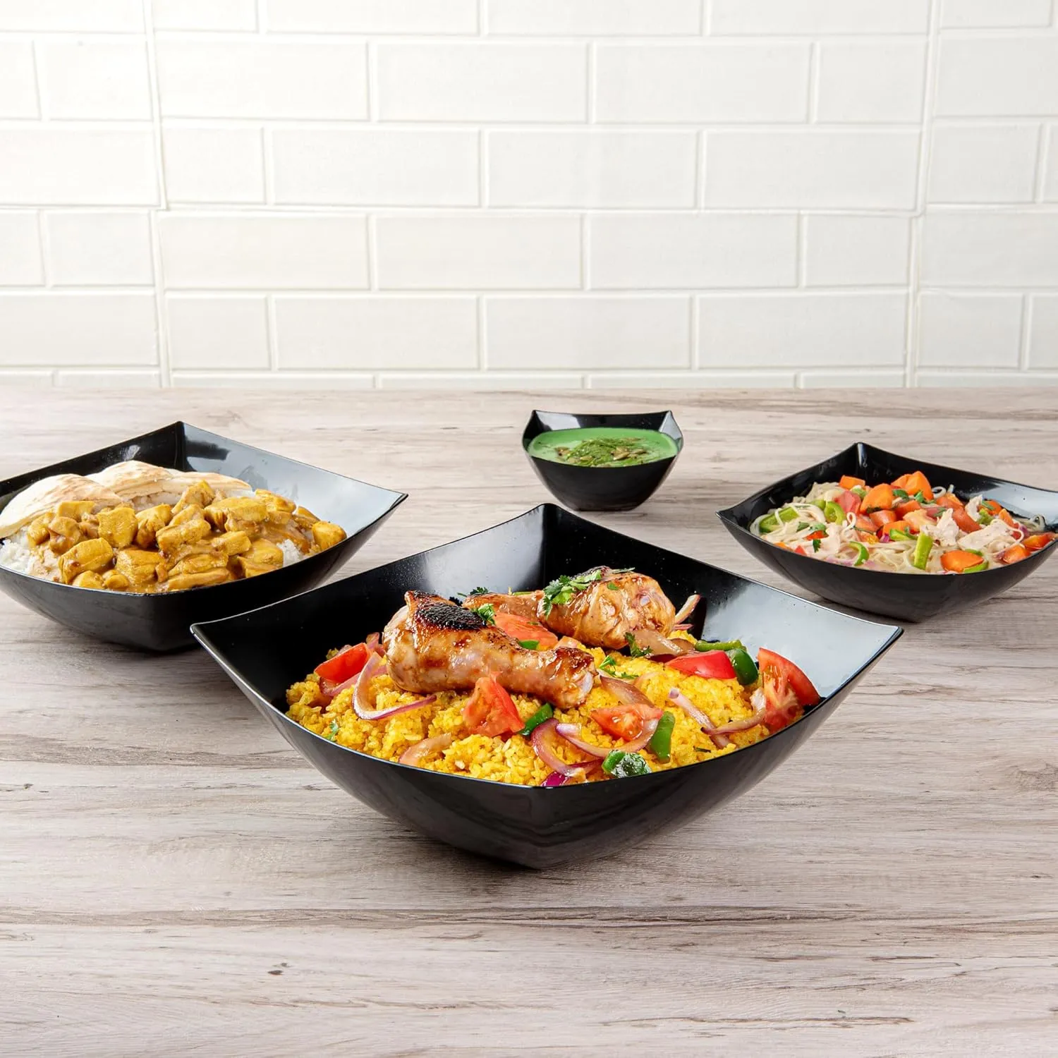 Restaurantware Moderna 128 Ounce Fancy Plastic Bowls 10 Square Disposable Salad Bowls - Durable Heavy-duty Black Plastic Bowls For Warm And Cold Foods