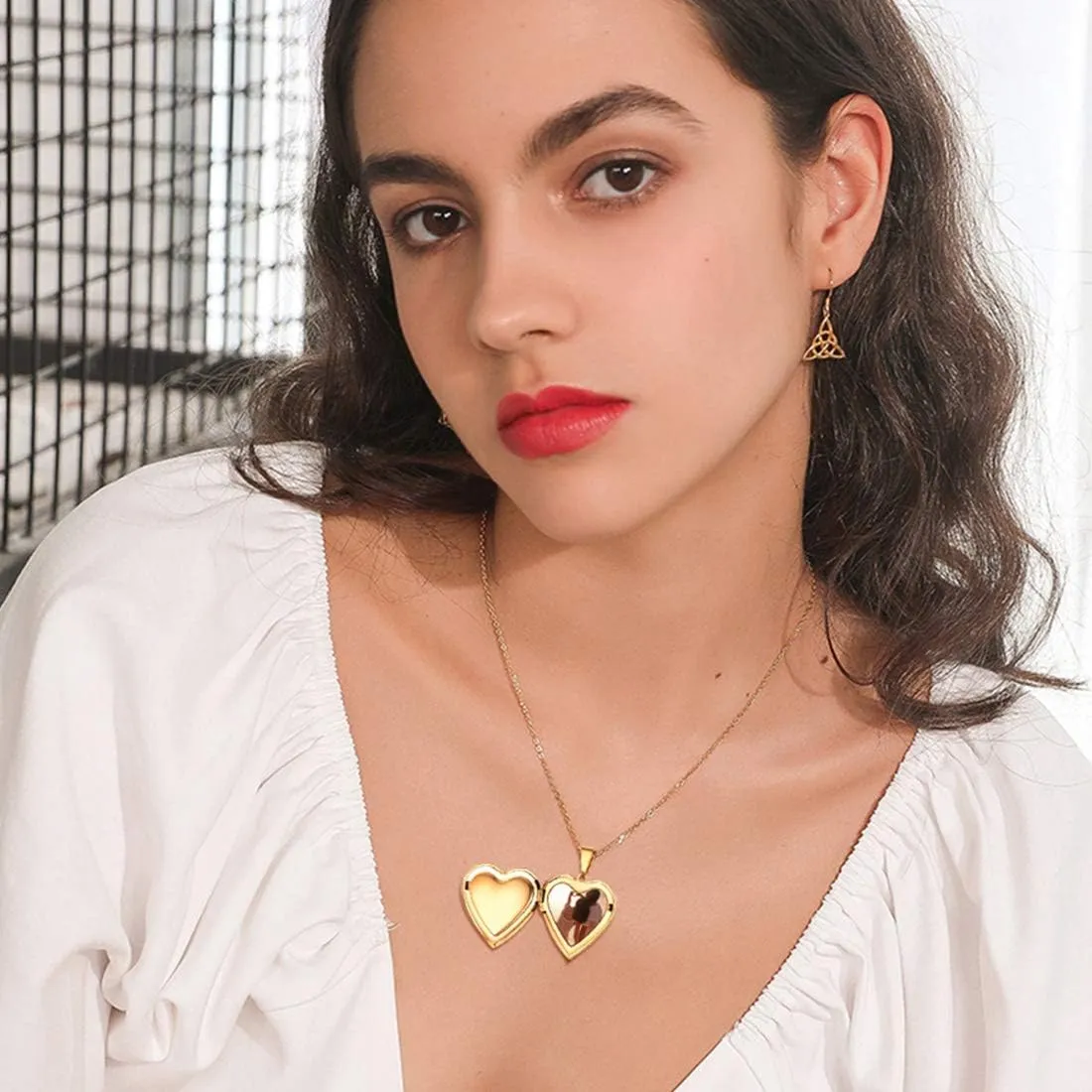 U7 Women Locket Necklace Platinum 18K Gold Photo Lockets that Hold Picture,Chain 20 Inch Personalized Gift Custom Love Heart Image Necklaces