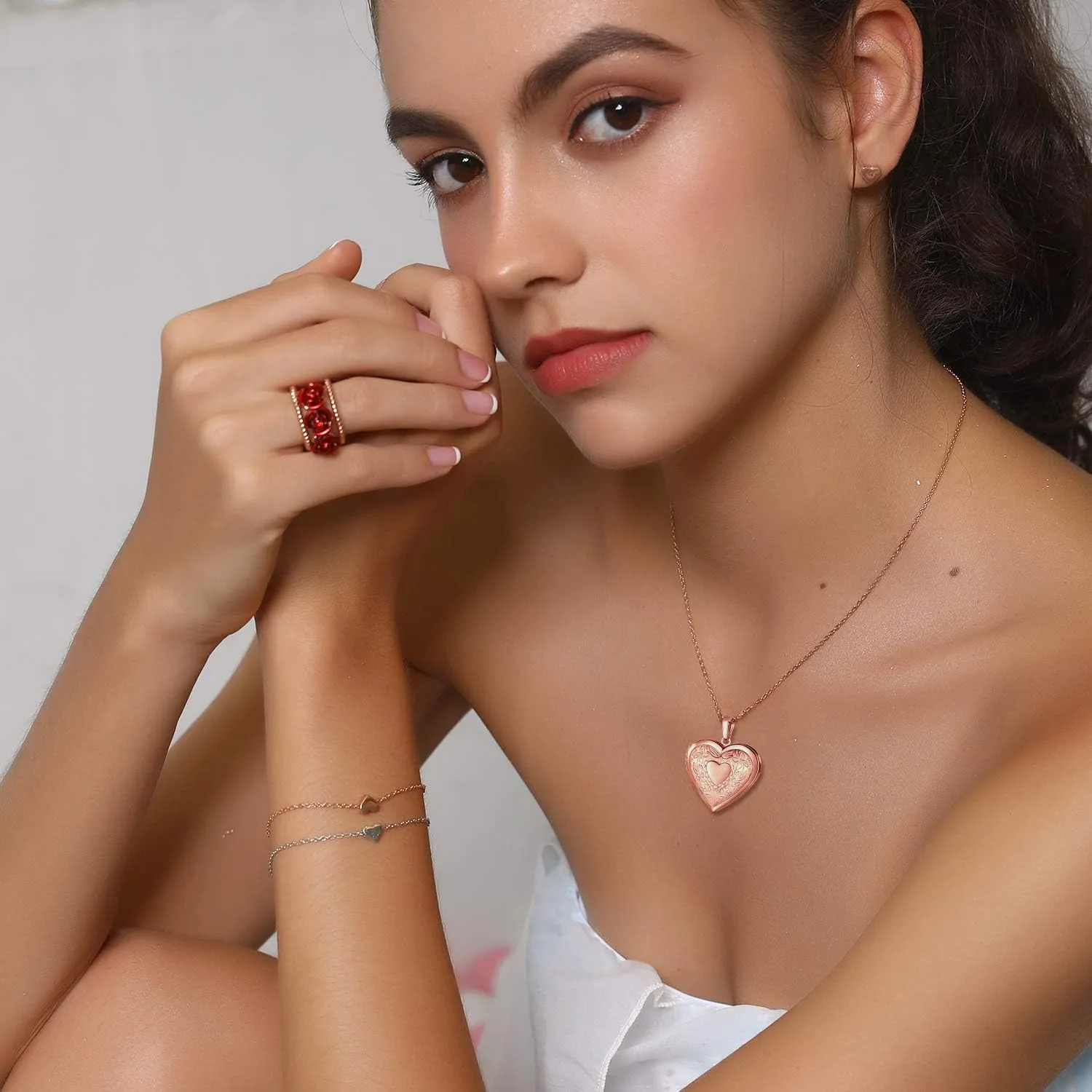 U7 Women Locket Necklace Platinum 18K Gold Photo Lockets that Hold Picture,Chain 20 Inch Personalized Gift Custom Love Heart Image Necklaces