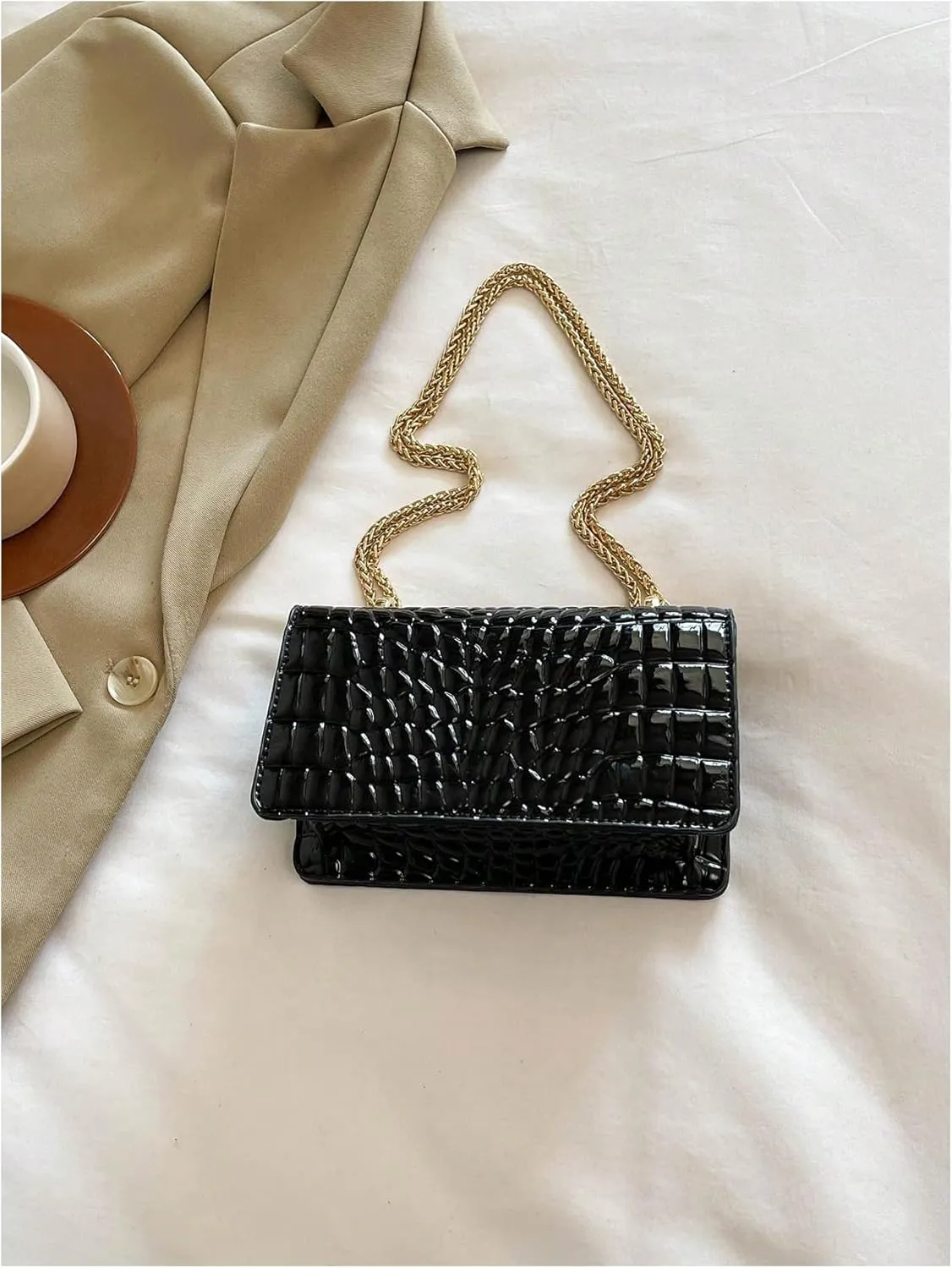 Verdusa Women's Crocodile Pattern Y2K Shoulder Bag PU Leather Mini Handbag Purse with Buckle