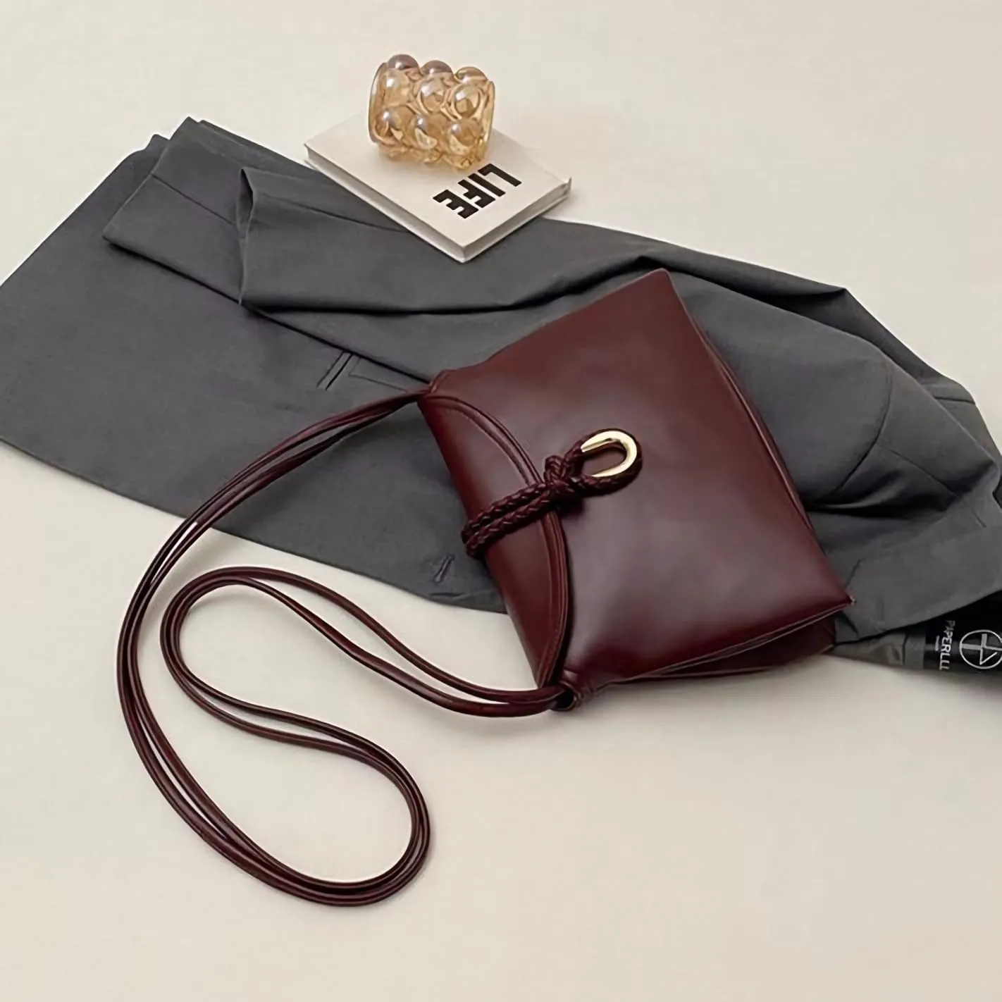 Women Envelope Bag Square Crossbody Bags Commuter Shoulder Bag Synthetic Leather Purses