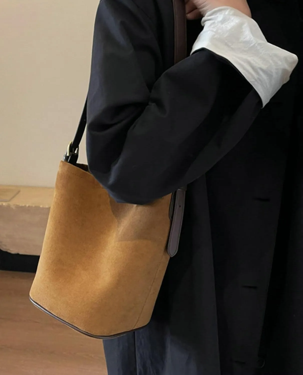 Women Suede Bucket Bag 2025 Fall Bags Trendy Brown Tote Vintage Shoulder Handbag with Pouch Work Purses