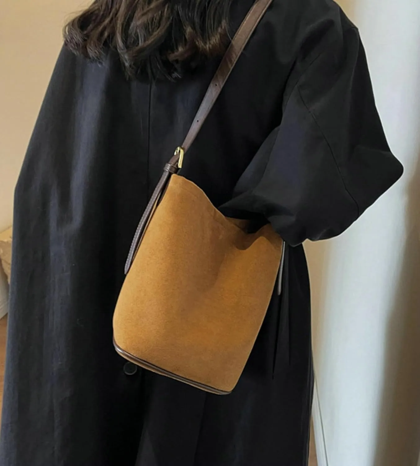 Women Suede Bucket Bag 2025 Fall Bags Trendy Brown Tote Vintage Shoulder Handbag with Pouch Work Purses