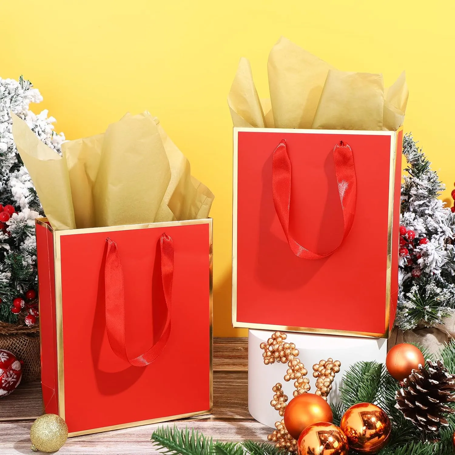 Yeaqee 24 Pack Metallic Paper Gift Bags with Handle and Tissue 9x7x3.1 Welcome Gift Thank You Bags for Wedding Bridal Shower Groomsmen Holidays Birthday Party(Red Gold)