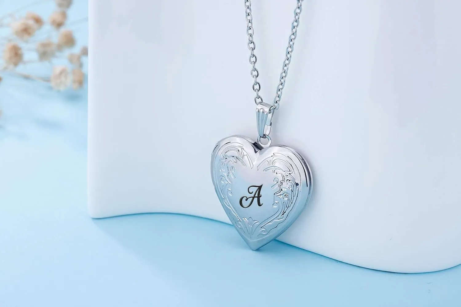YOUFENG Locket Necklace that Holds Pictures Initial Alphabet A-Z Letter Pendant Necklace Platinum Plated Gifts for Women
